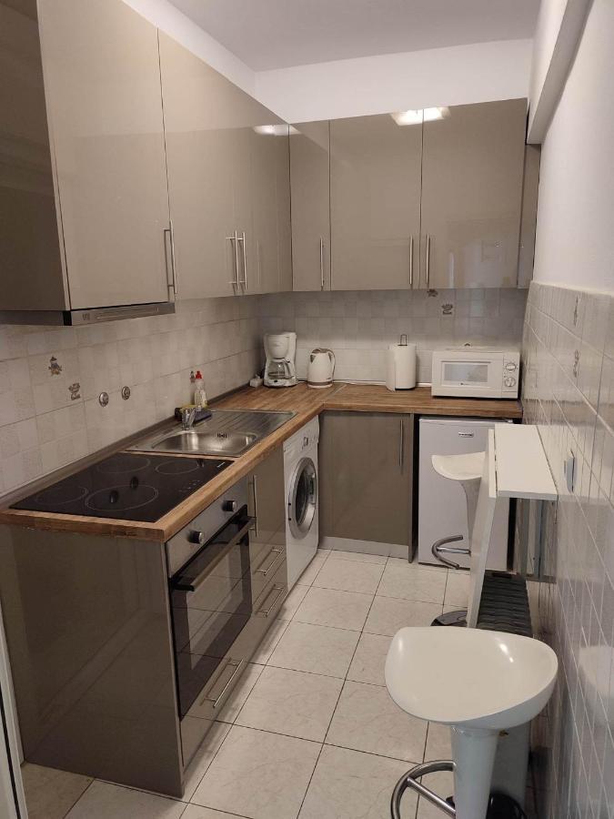 Pantheon Apartments Солун Екстериор снимка